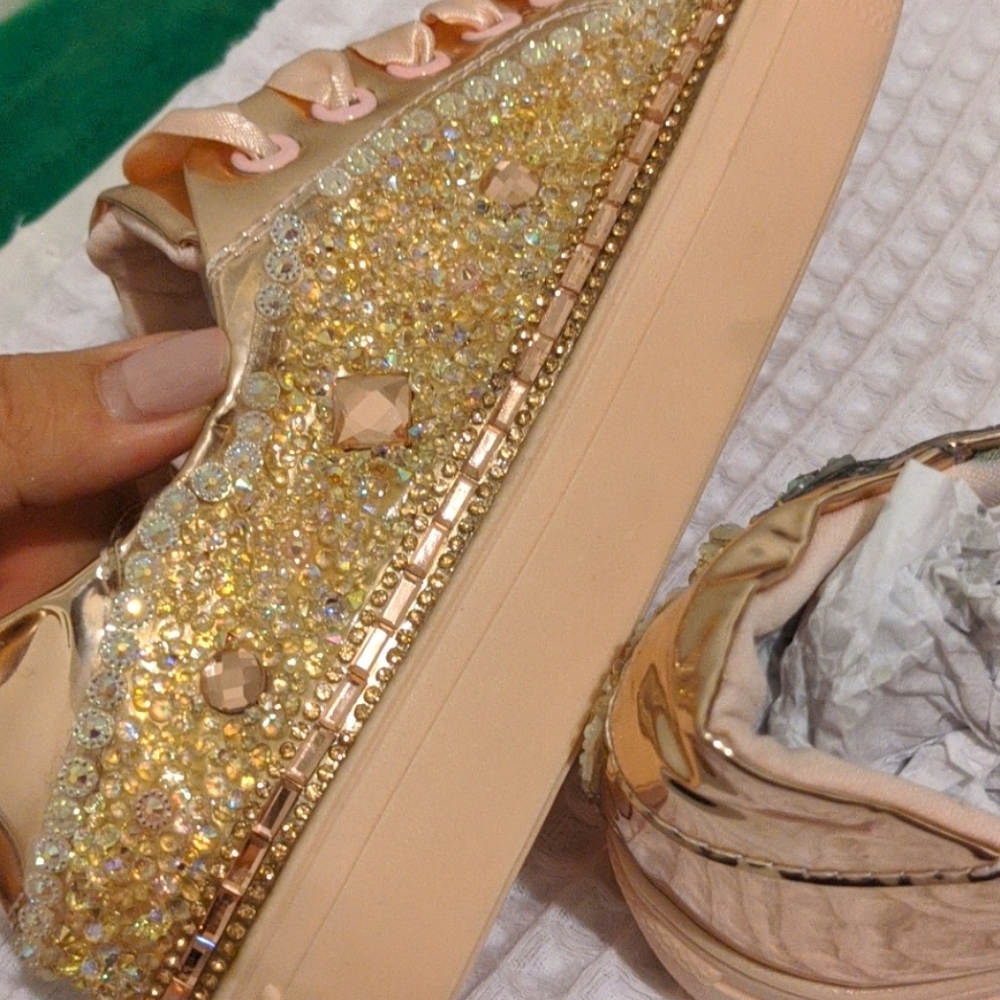 Beautiful Shoes - Picture 5 of 7